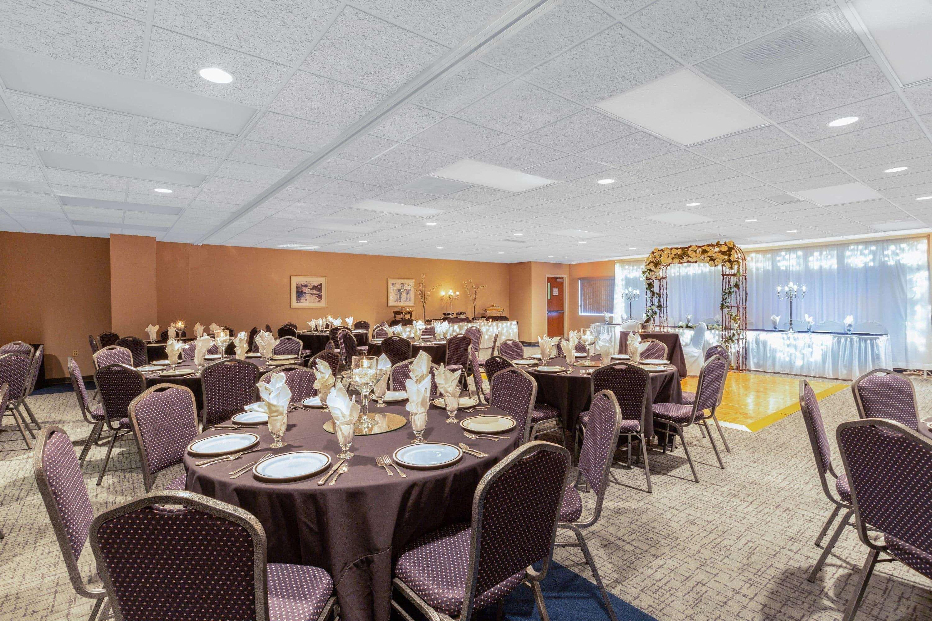 Hotel Baymont By Wyndham Des Moines Airport Exteriér fotografie